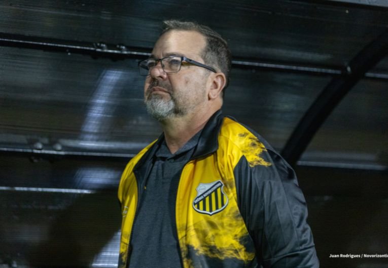 Enderson exalta momento do Novorizontino e sonha com acesso 