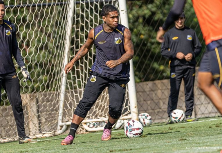 Juninho destaca evolução e mira acesso com Novorizontino