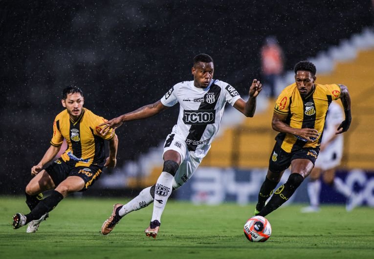 Histórico equilibrado marca duelo entre Ponte Preta e Novorizontino