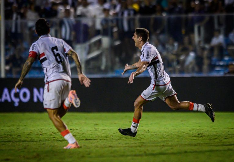 Botafogo-SP chega a 2ª vitória seguida e reage na Série B