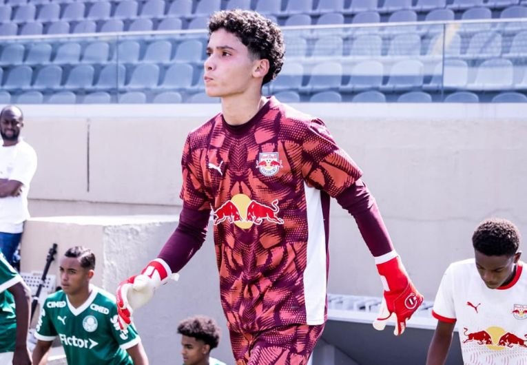 Breno Jesus soma minutos no sub-17 do Red Bull Bragantino  