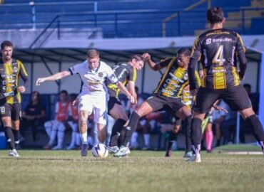 Paulinense pressiona e vence São Carlos fora de casa