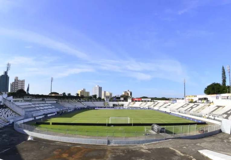 Onde assistir Ponte Preta x Goiás