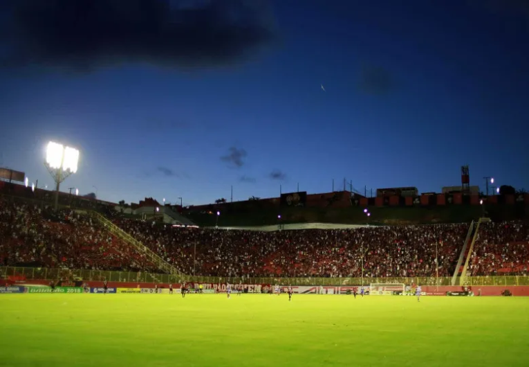 Onde assistir Vitória x Vasco