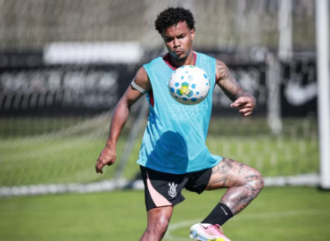 Kaio César deve ganhar sequência no Corinthians