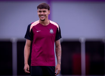 Em recuperação, Tchoca se aproxima de retorno ao Corinthians