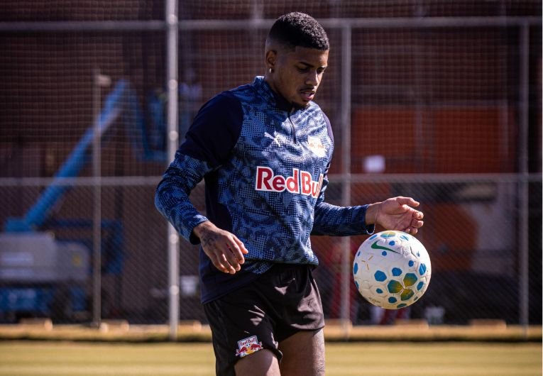 Bruno Gonçalves se aproxima do retorno no Bragantino