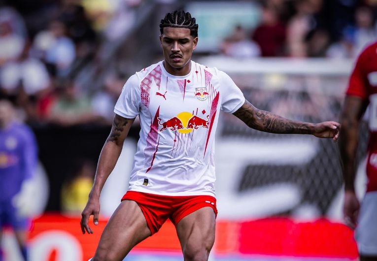 Lucas Barbosa vive ano mais decisivo no Bragantino