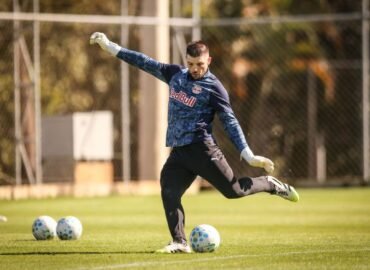 Bragantino anuncia amistoso contra o Athletico-PR