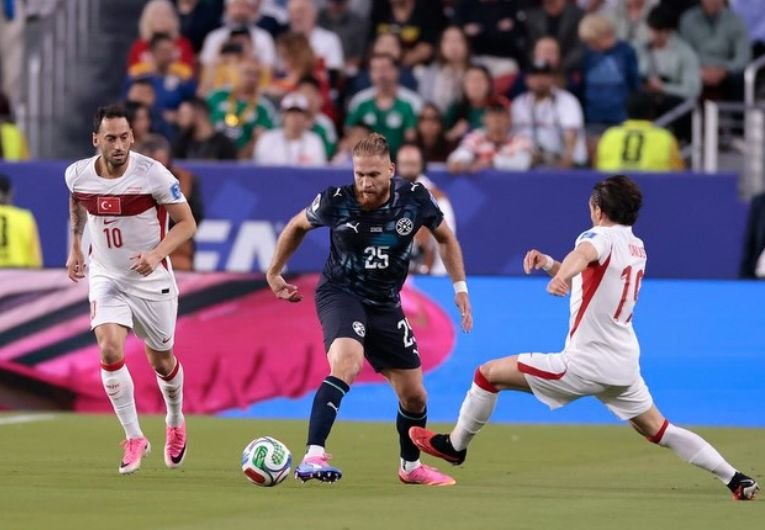 Isidro Pitta sobre disputar a Copa do Mundo: "Privilégio" 