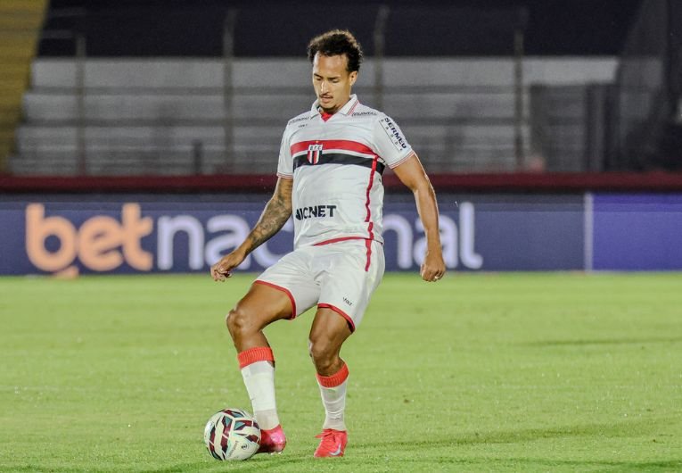 Morelli volta a marcar pelo Botafogo-SP na Série B