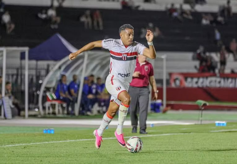 Zé Hugo desperta interesse do futebol asiático