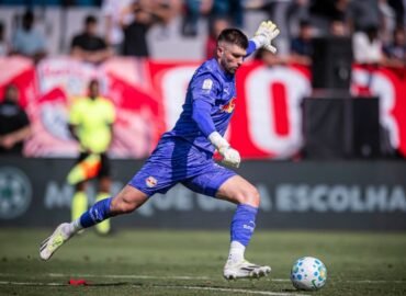 Tiago Volpi revela segredo do Bragantino para manter desempenho de G5: “Identidade forte”