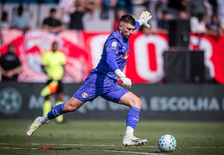Tiago Volpi revela segredo do Bragantino para manter desempenho de G5: “Identidade forte”
