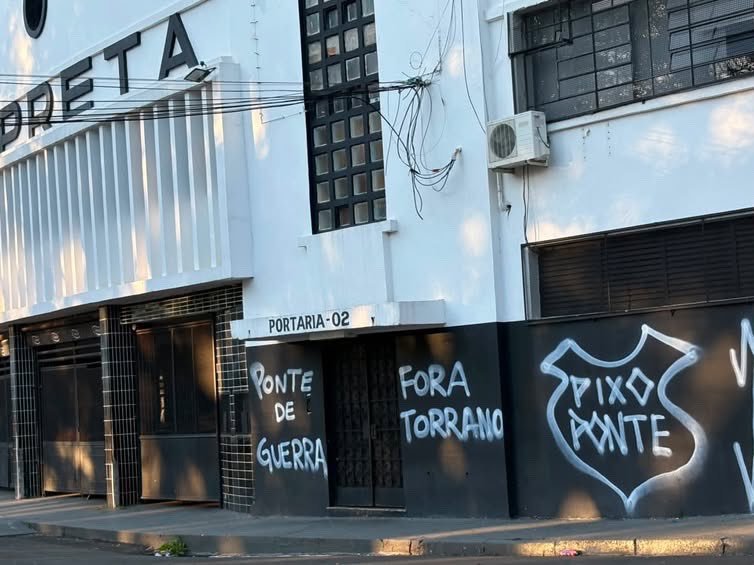 Moisés Lucarelli, estádio da Ponte Preta