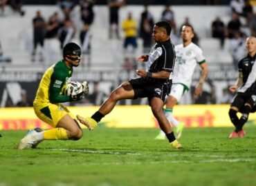 Ponte Preta pressiona, mas é derrotada pelo Goiás no Majestoso pela Série B