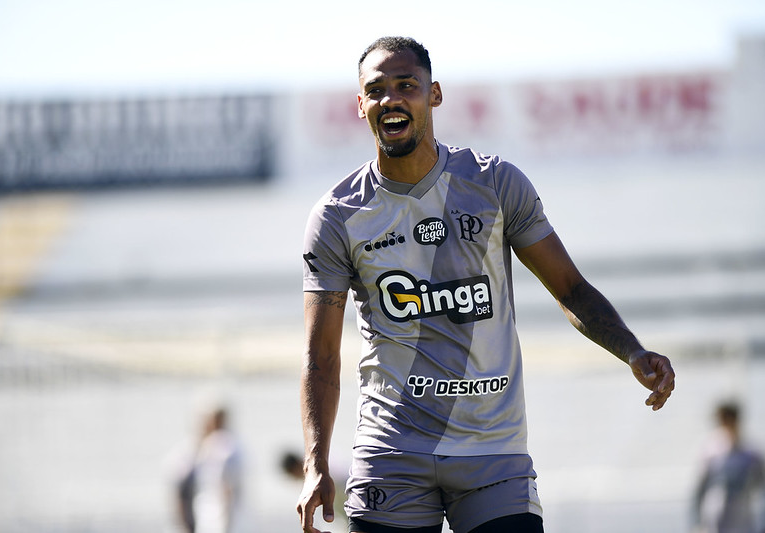 Rodriguinho, centroavante da Ponte Preta - Foto: Marcos Ribolli
