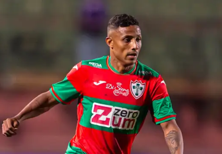 imagem da materia: Portuguesa acerta empréstimo de João Vitor ao Avaí até o fim da temporada