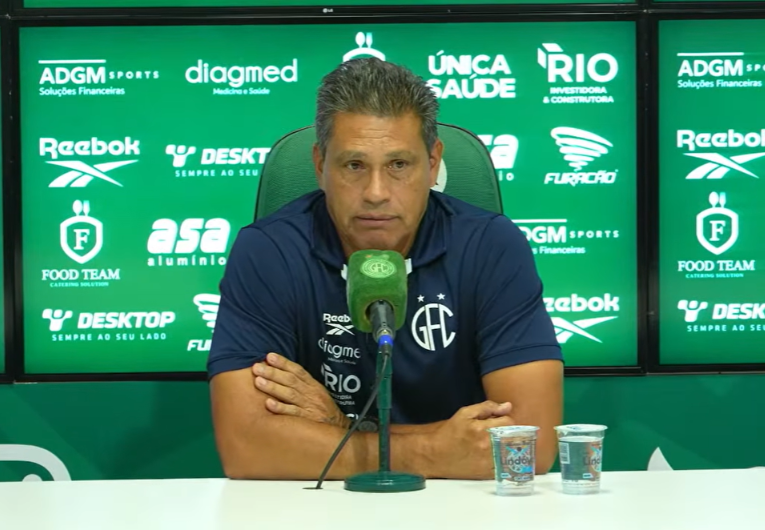 imagem da materia: Elio Sizenando cobra trabalho e tranquilidade para Guarani reagir