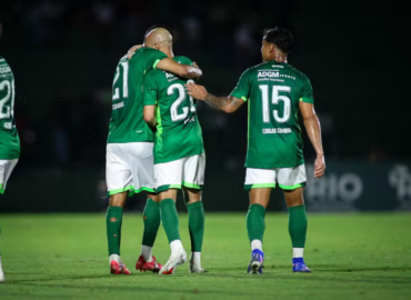 Dudu volta a jogar após 295 dias e marca em estreia pelo Guarani