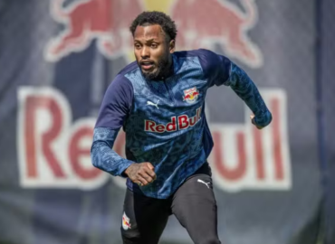 Fernando volta a treinar com o elenco do Bragantino