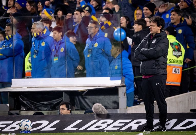 Fernando Diniz comandando o Corinthians