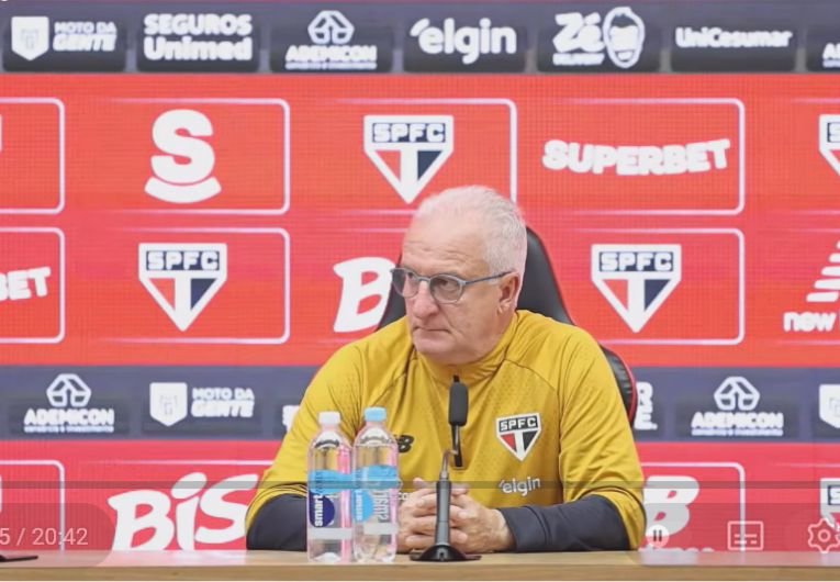Dorival Júnior fala sobre momento do São Paulo no Brasileirão