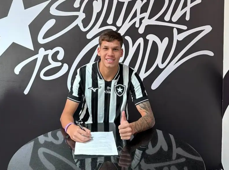 Matheus Henrique, atacante ex-Ponte Preta - Foto: Divulgação