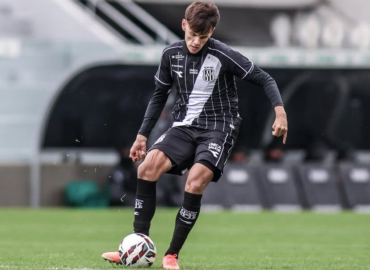 Diego Leão, zagueiro da Ponte Preta