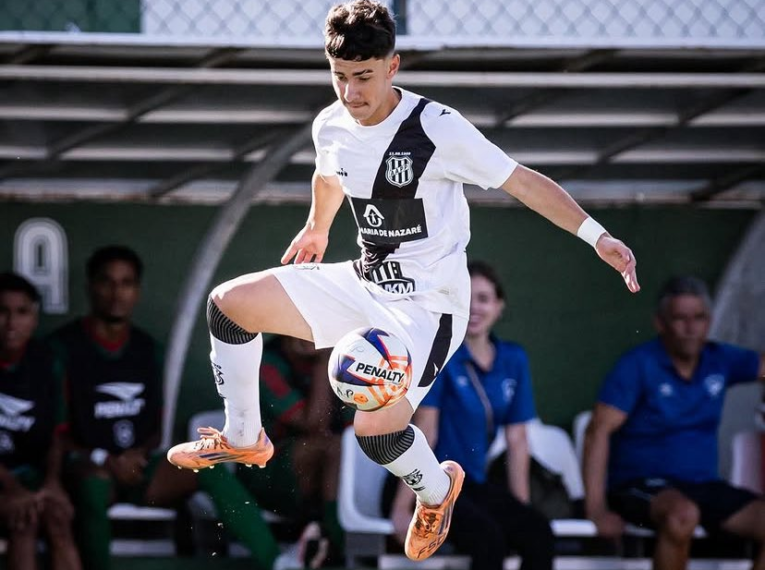 Gabriel Cicala, lateral-direito da Ponte Preta
