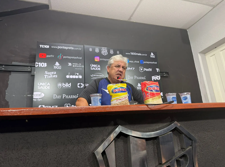 Gilson Kleina, técnico da Ponte Preta - Foto: Pedro Lino