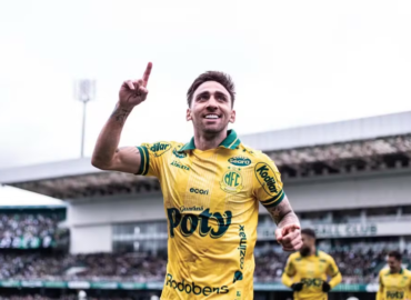 Gustavo Silva marca primeiro gol pelo Mirassol e mira reação no Brasileirão