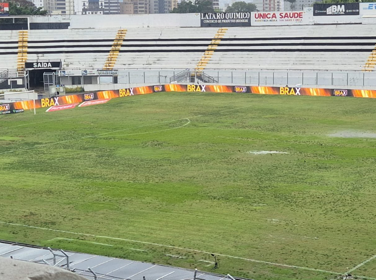 Gramado do Moisés Lucarelli, estádio da Ponte Preta - Foto: Reprodução