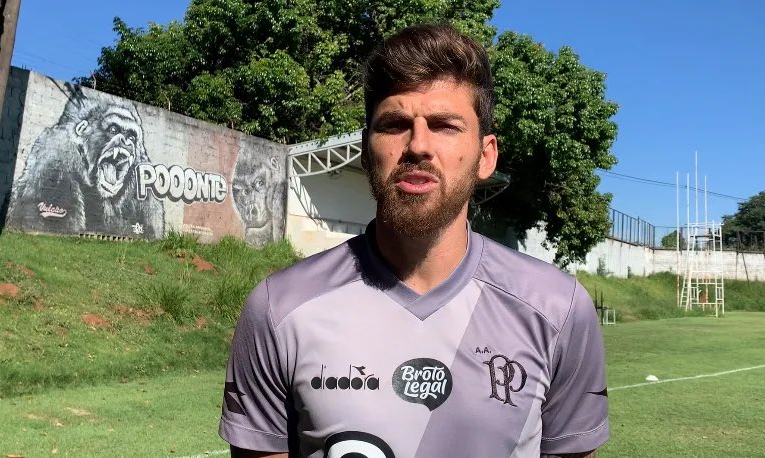 Lucas Cunha, zagueiro da Ponte Preta