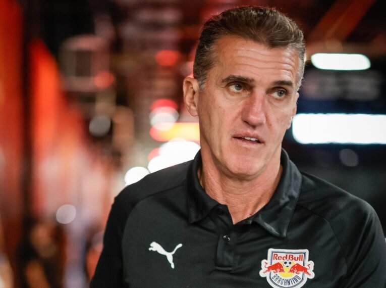 “A gente tem que sonhar em chegar na Libertadores”, Vagner Mancini fala após mais uma derrota