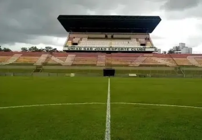 União São João x São José: onde assistir ao vivo e escalações