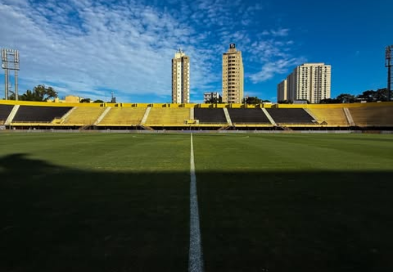 São Bernardo x Criciúma: onde assistir ao vivo e escalações