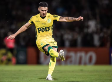 André Luis Mirassol: Atacante fala de preparação durante pausa e relembra sequência invicta na Série A