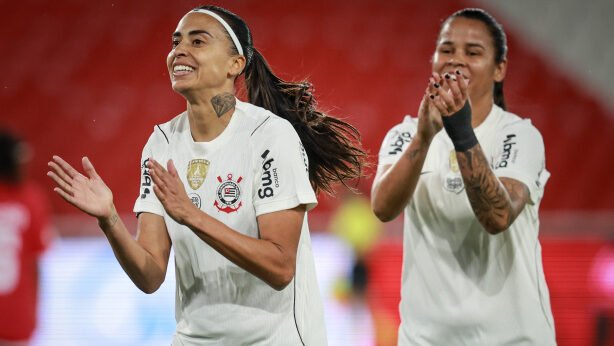 Atacante destaca a importância da concentração e prevê confronto mais difícil contra as colombianas em busca da vaga na final