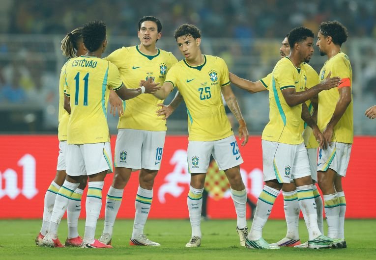 imagem da materia: Dupla do Corinthians e joia do Santos participam de vitória da Seleção Brasileira