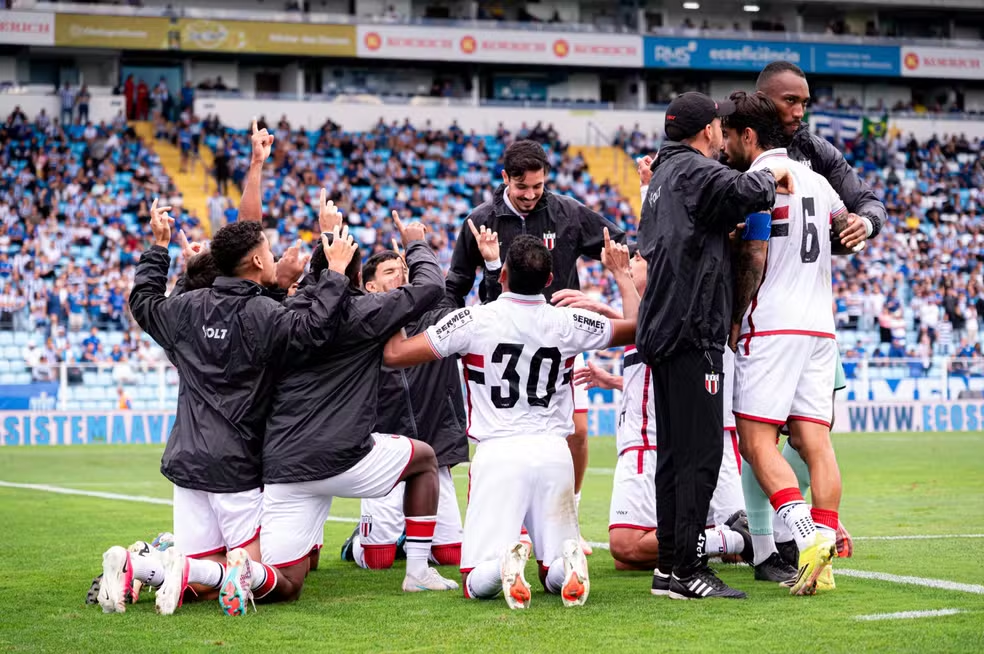 Botafogo-SP celebra gol sobre Avaí — Foto: Léo Piva/Agência Botafogo/Divulgação